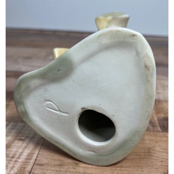 Vintage Tengra Spain Ceramic Boy Figurine Holding Books & Scroll - Picture 4 of 4